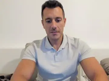 Chaturbate Best live sex cam show of roberto4ever