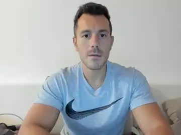 Chaturbate Adult Webcams of roberto4ever