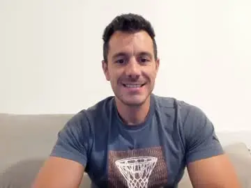 Chaturbate Watch Live Sex Cams of roberto4ever
