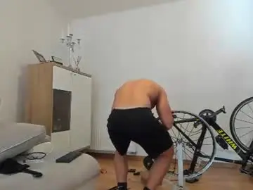 Chaturbate Watch Live Sex Cams of roberto4ever