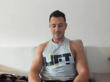 Chaturbate Watch Live Sex Cams of roberto4ever