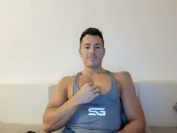 Chaturbate Best live sex cam show of roberto4ever