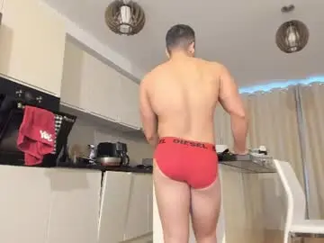 Chaturbate Live Porn of roberto4ever