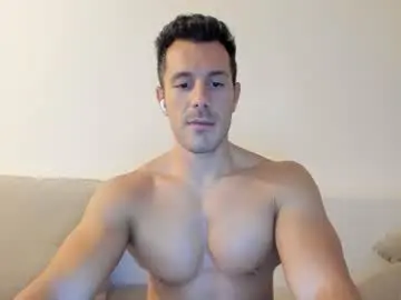 Chaturbate Best live sex cam show of roberto4ever