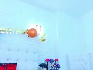 Chaturbate Nude Webcam of simm_one