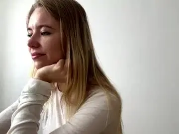 Chaturbate Best live sex cam show of bebravee