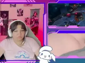 Chaturbate Live Sex Cam of crystal_velvet01