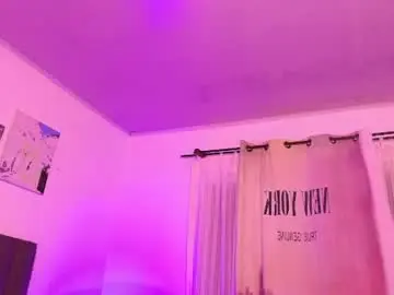 Chaturbate Live Porn of varya_ferreira