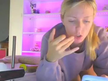 Chaturbate Free Porn Cam of chiaretta99
