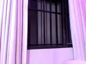 Chaturbate Live Sex of emilyevanss1_
