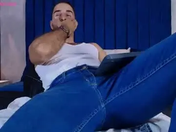 Chaturbate Sex Chat of lorenzo_walker_