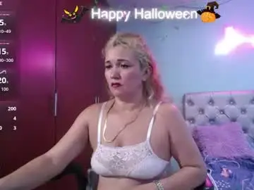 Chaturbate Best live sex cam show of noelia_milfs