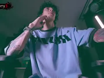 Chaturbate Live Sex Cam of olliver___y