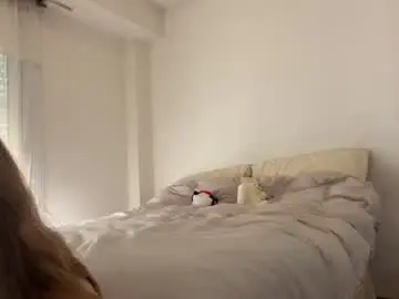 Chaturbate Live Sex Cam of oliviaonlyx1