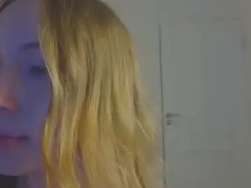 Chaturbate Adult Video Chat of cuute_angell
