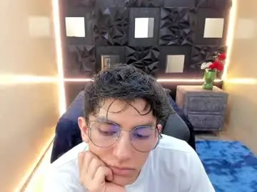 Chaturbate Free Porn Cam of elangiraldo