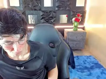 Chaturbate Live Sex Cam of elangiraldo