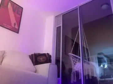 Chaturbate Live Sex Cam of lizambarr