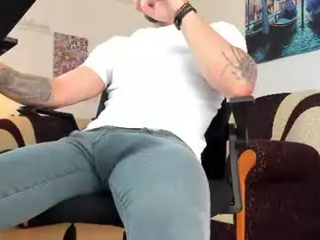 Chaturbate Live Sex Cam of marioslim