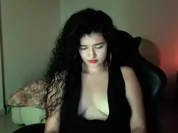 Chaturbate Live Porn of yourdreamgirl2025