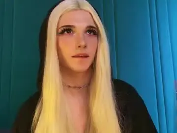 Chaturbate Free Porn Cam of dollfacedeluxe