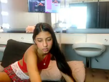 Chaturbate Watch Live Sex Cams of petitestrawberry18