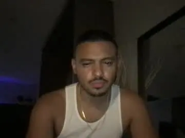Chaturbate Sex Chat of whatarewedoing90
