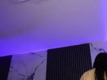 Chaturbate Live Sex Cam of miavelvety
