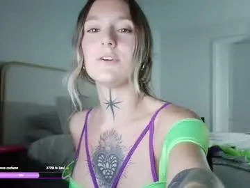 Chaturbate Best live sex cam show of poppyquinn