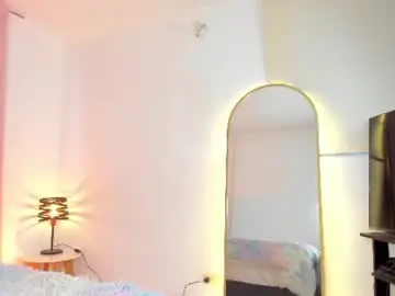 Chaturbate Live Sex Cam of aleja_arango