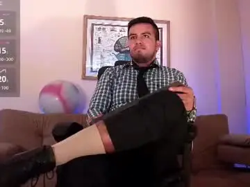 Chaturbate Live Sex Cam of bradleycolton