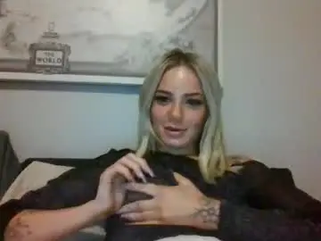 Chaturbate Live Sex of britneycherry08