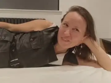 Chaturbate Adult Video Chat of eatmypie69