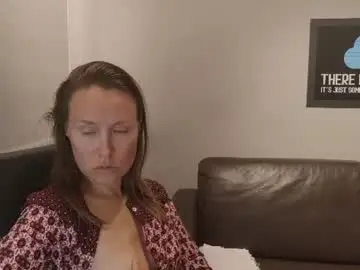 Chaturbate Adult Video Chat of eatmypie69