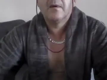 Chaturbate Live Sex Cam of hungry_for_you_74
