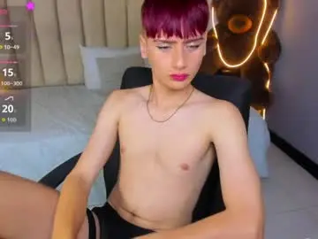 Chaturbate Nude Webcam of ian_diamond