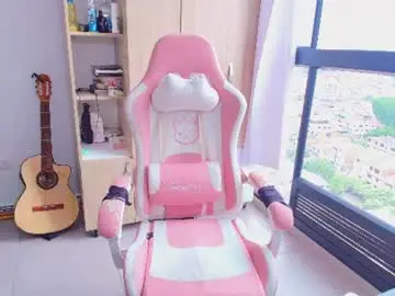 Chaturbate Live Sex Cam of max_love25