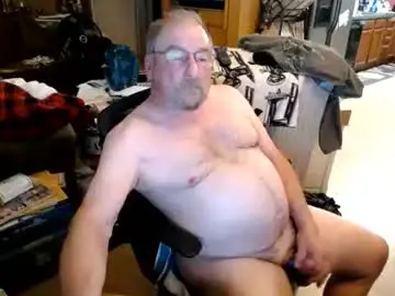 Chaturbate Free Porn Cam of oldhotguy420