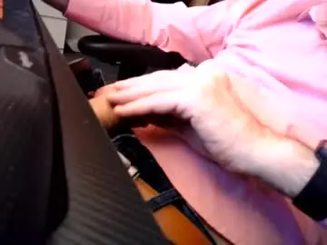 Chaturbate Free Live Porn of wrangleat0r