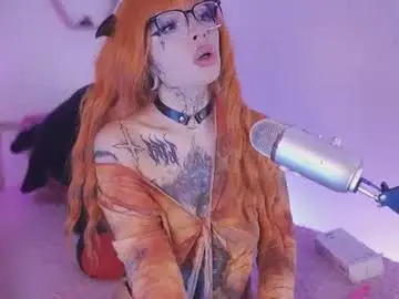 Chaturbate Live Sex Cam of starwitch_