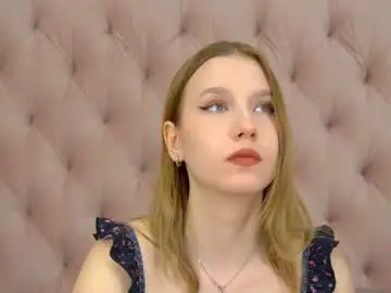 Chaturbate Live Sex Cam of lililinn