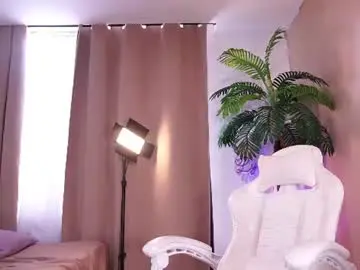 Chaturbate Live Sex of lyhana_lee