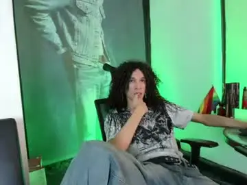 Chaturbate Free Live Porn of anddy_hugecock