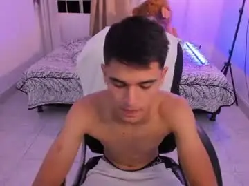 Chaturbate Sex Cam of aron_boyy