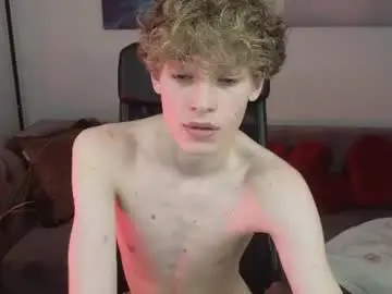 Chaturbate Sex Chat of curly_twinkboy