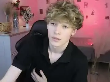 Chaturbate Nude Webcam of curly_twinkboy