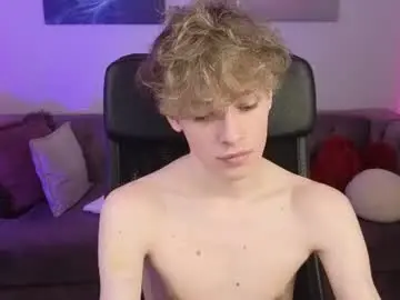 Chaturbate Best live sex cam show of curly_twinkboy