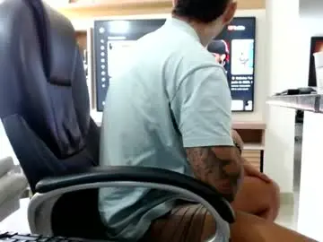 Chaturbate Nude Webcam of exotic_dude