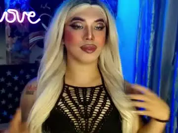 Chaturbate Adult Video Chat of fara_monstercock