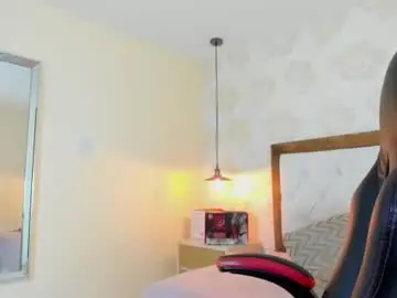 Chaturbate Watch Live Sex Cams of irisclark1